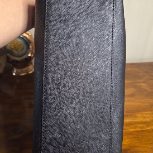 EUC Kate Spade Saffiano Leather Satchel bag Black 2way - Picture 11 of 14